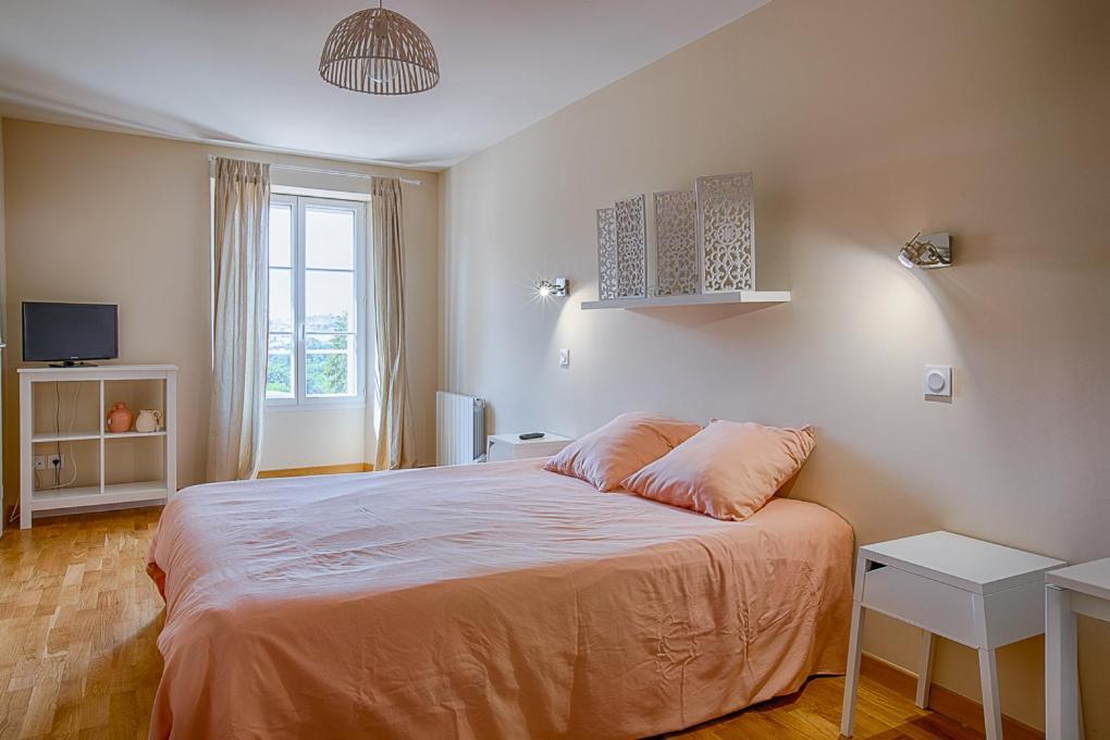 La Maison D'Hana Saint-Bonnet-de-Valclerieux Экстерьер фото